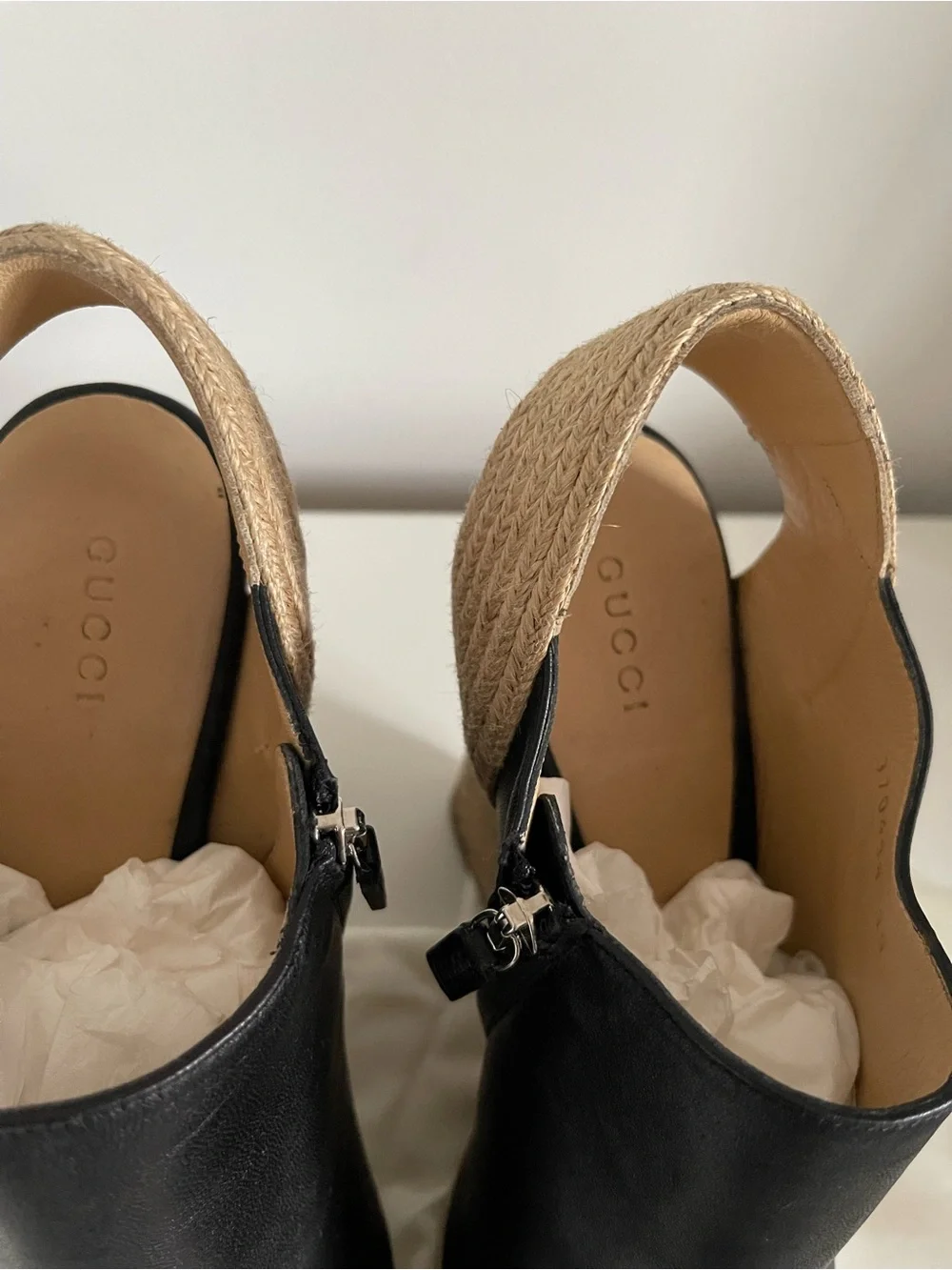 AUTHENTIC GUCCI LEATHER WEDGE ESPADRILLES